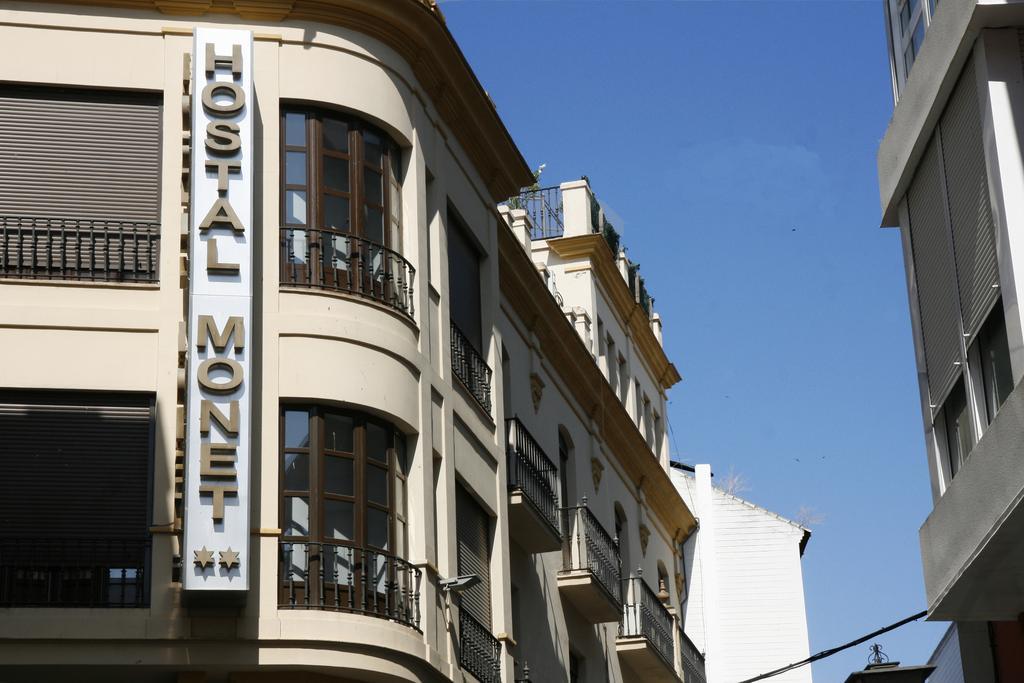 Hotel Plaza Sevilla Exteriör bild